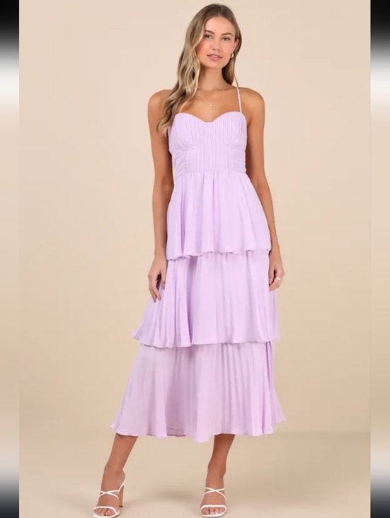 Lulus Dresses & Skirts - Lulu's Soft Lilac Tiered Midi Dress with Sweetheart Neckline
